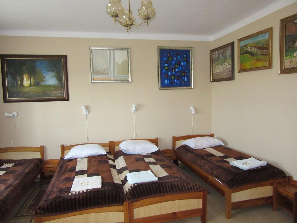 Gospodarstwo Agroturystyczno-Edukacyjne Gratka Celiny  Ngoại thất bức ảnh